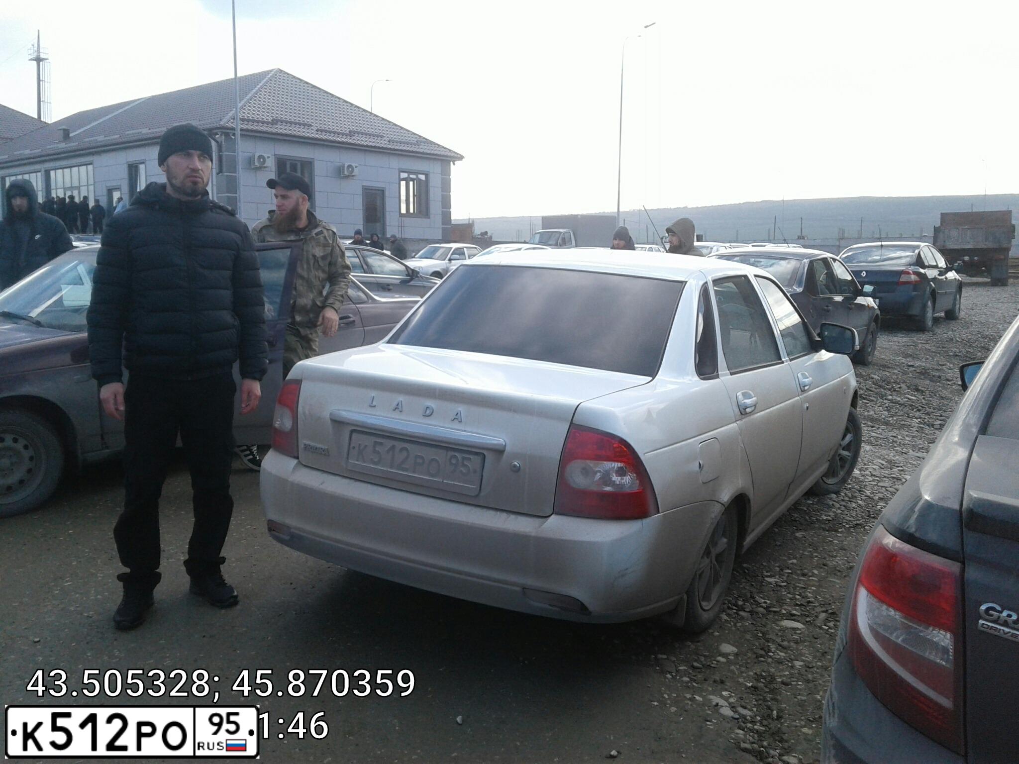 Фото автомобиля LADA 2170 PRIORA, 2010 — госномер Н088УТ26. Цвет: Белый