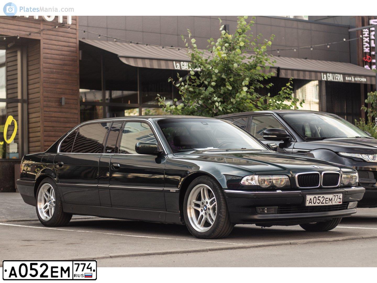 Фото автомобиля BMW SERIE 7, 1999 — госномер А052ЕМ774. Цвет: Темно-зеленый
