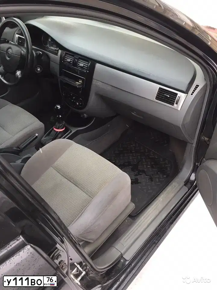 Фото автомобиля CHEVROLET LACETTI, 2008 — госномер У111ВО76. Цвет: СЕРЫЙ