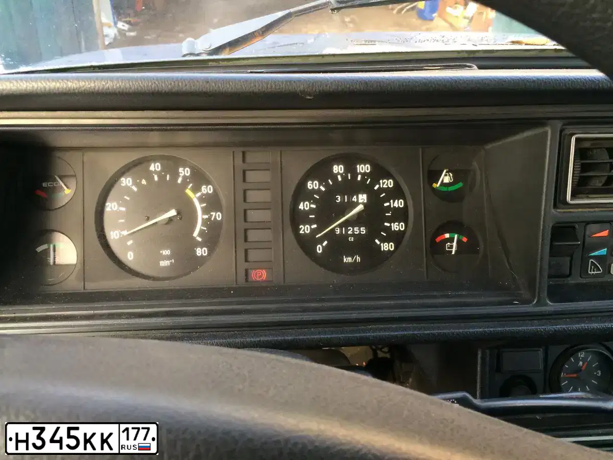 Фото автомобиля GAZ 3302 EL, 2010 — госномер Е118ТХ797. Цвет: Серебристый