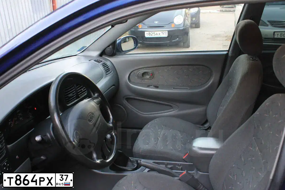 Фото автомобиля TOYOTA CAMRY, 2005 — госномер Т864РХ37. Цвет: СЕРЕБРИСТЫЙ