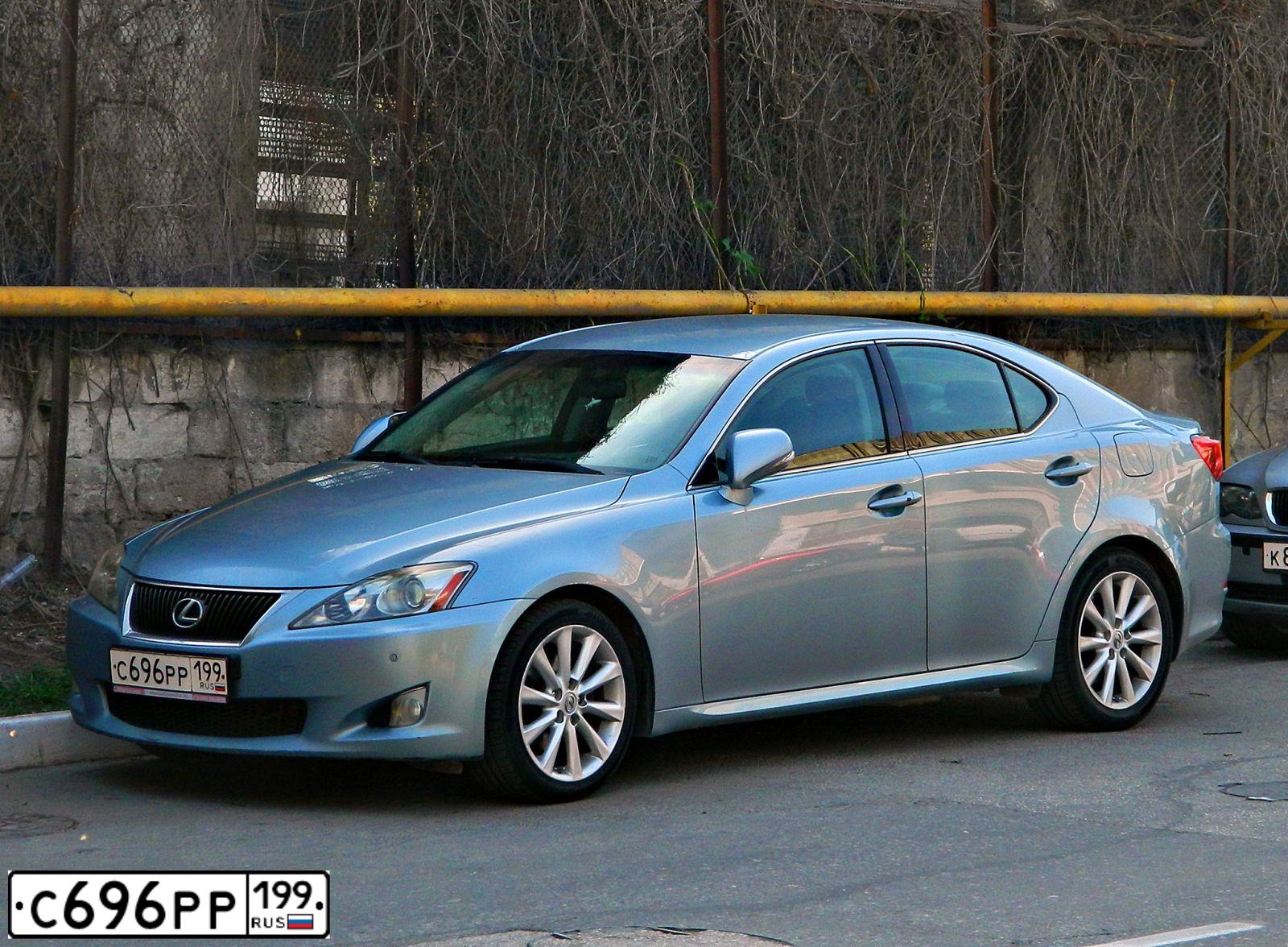 Фото автомобиля LEXUS IS250, 2008 — госномер В220НУ30. Цвет: СВЕТЛО-ГОЛУБОЙ