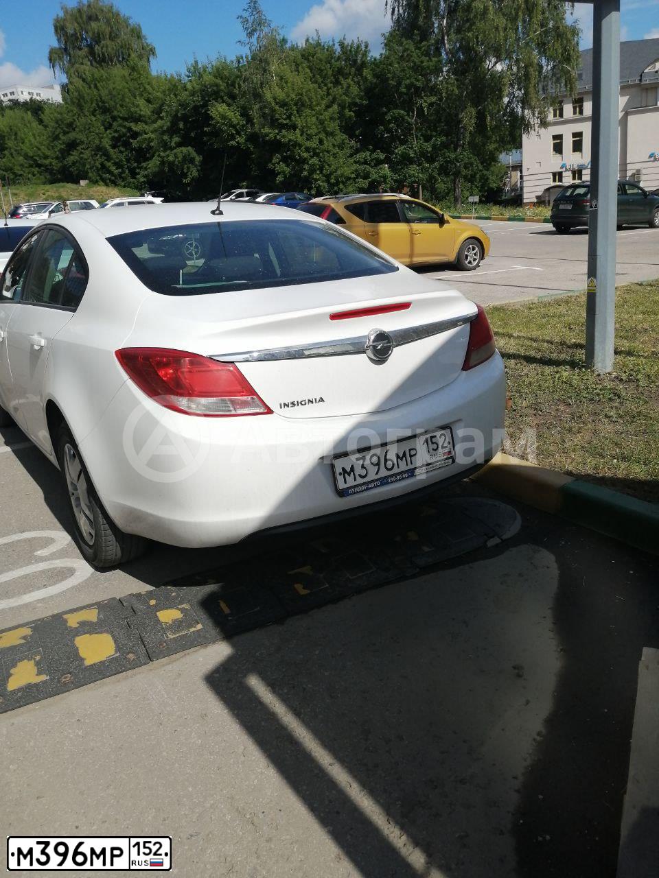 Фото автомобиля OPEL INSIGNIA, 2013 — госномер М396МР152. Цвет: БЕЛЫЙ