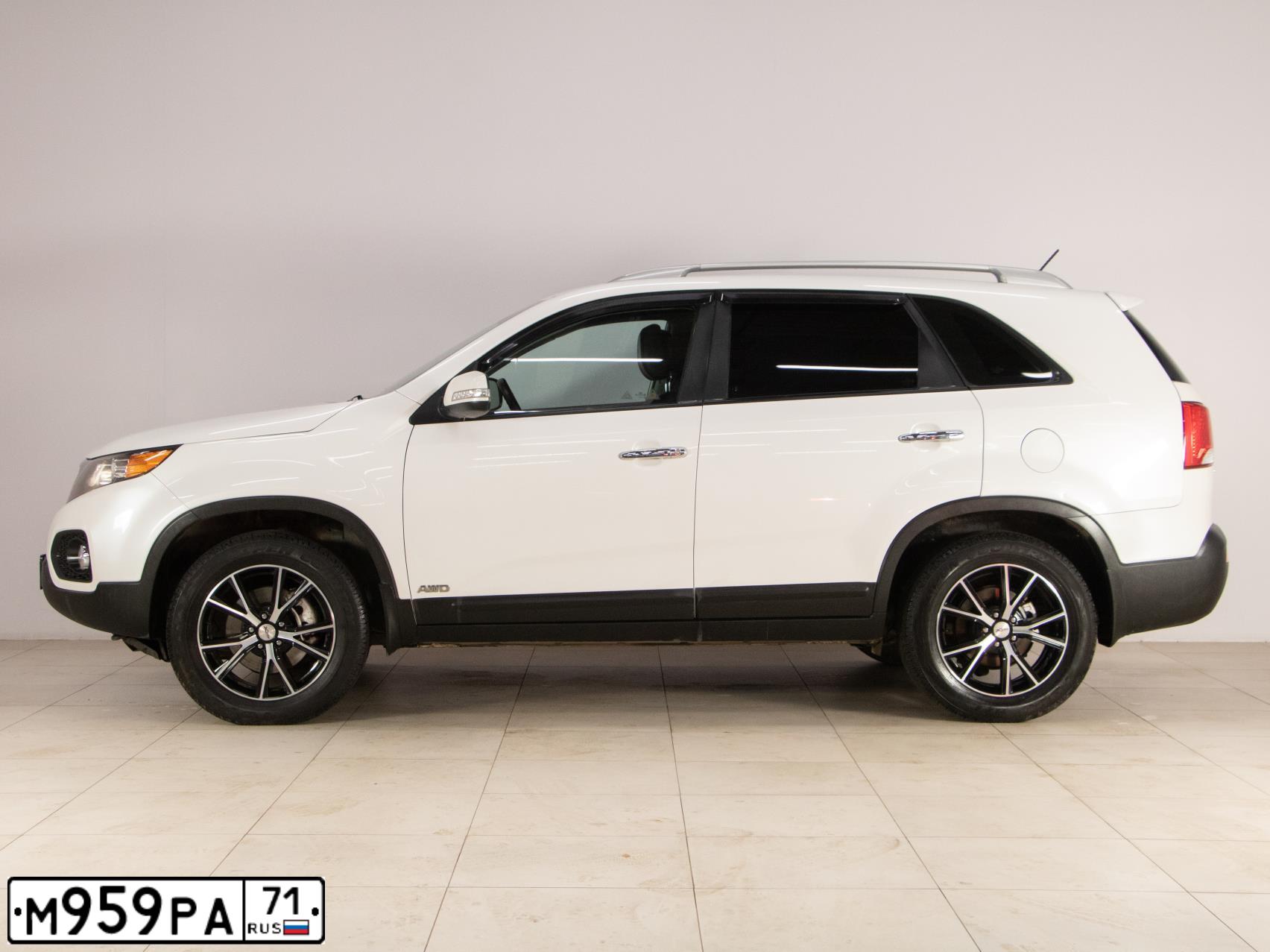 Фото автомобиля KIA SORENTO, 2011 — госномер М959РА71. Цвет: Белый
