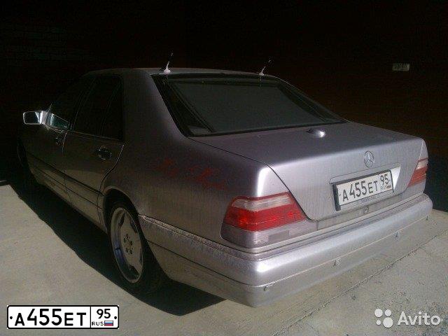 Фото автомобиля MERCEDES S-KLASSE, 1996 — госномер В140ЕС05. Цвет: СЕРЫЙ