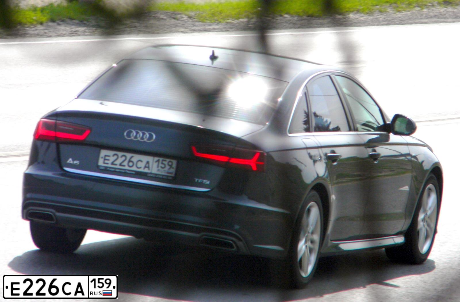 Фото автомобиля AUDI A6, 2015 — госномер Т388ЕН790. Цвет: Серо-Синий