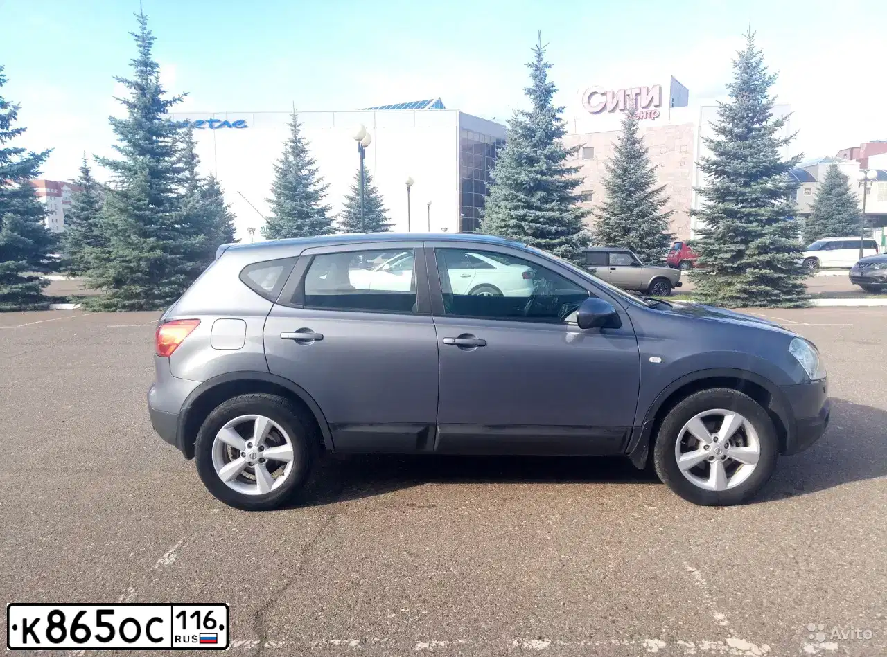 Фото автомобиля NISSAN QASHQAI, 2008 — госномер О455УТ123. Цвет: СЕРЫЙ