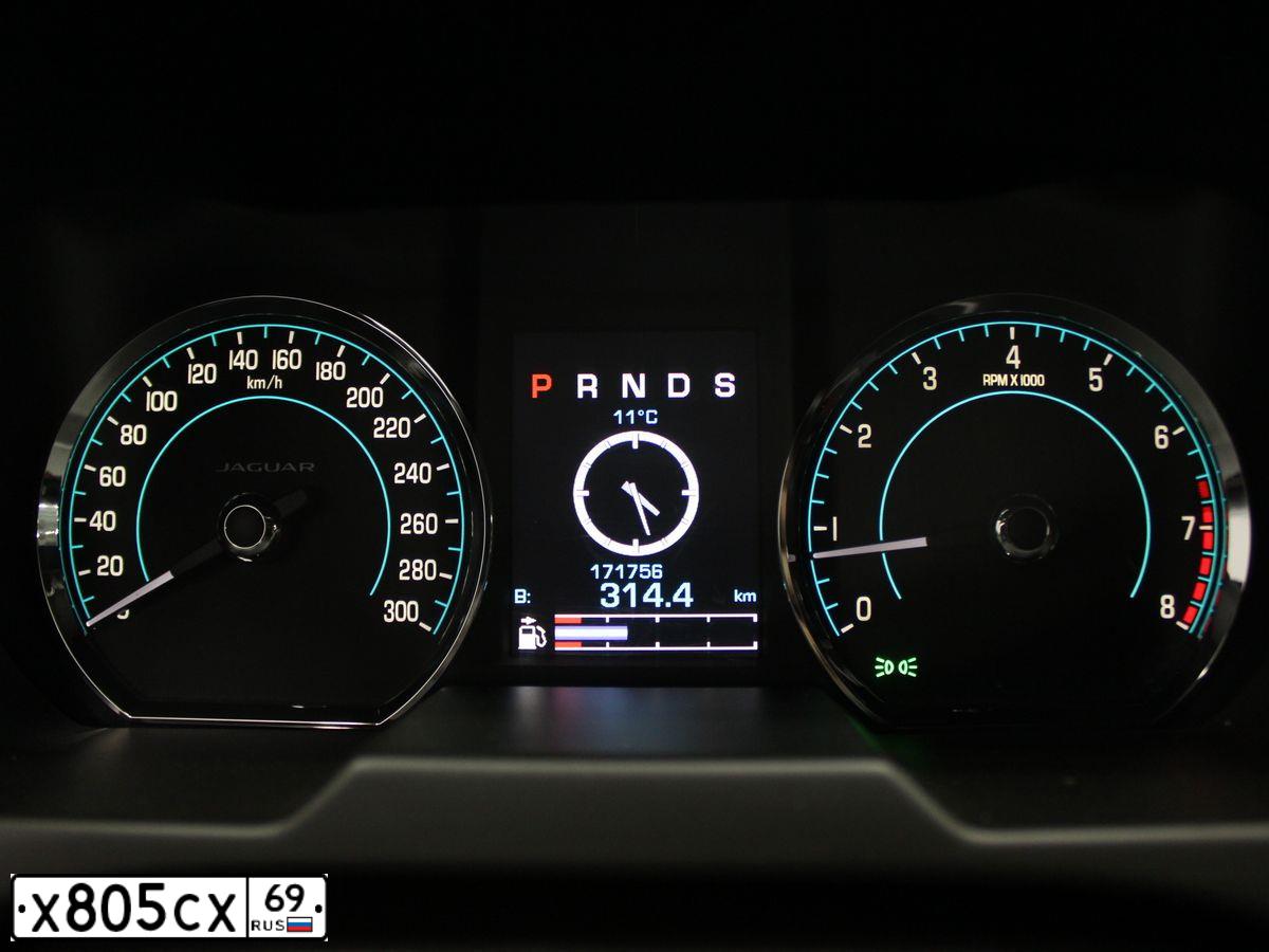 Фото автомобиля JAGUAR XF, 2013 — госномер Х347ЕО977