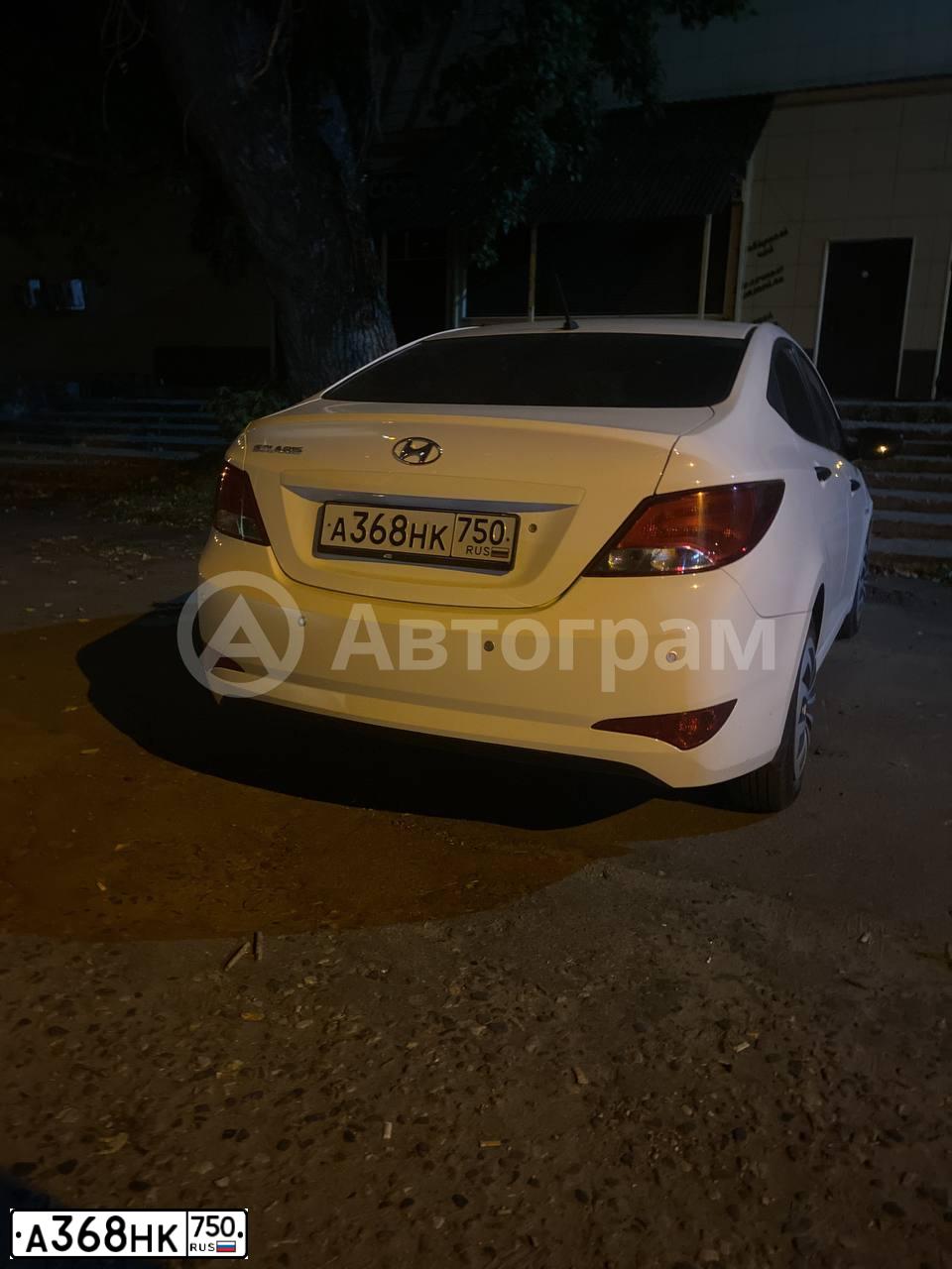 Фото автомобиля RENAULT MAGNUM, 2008 — госномер Н375НХ154. Цвет: ЖЕЛТЫЙ