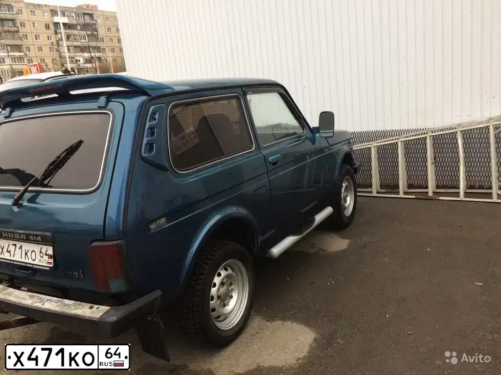Фото автомобиля LADA 2121 NIVA, 2000 — госномер С500КР64. Цвет: СИНЕ ЗЕЛЕНЫЙ