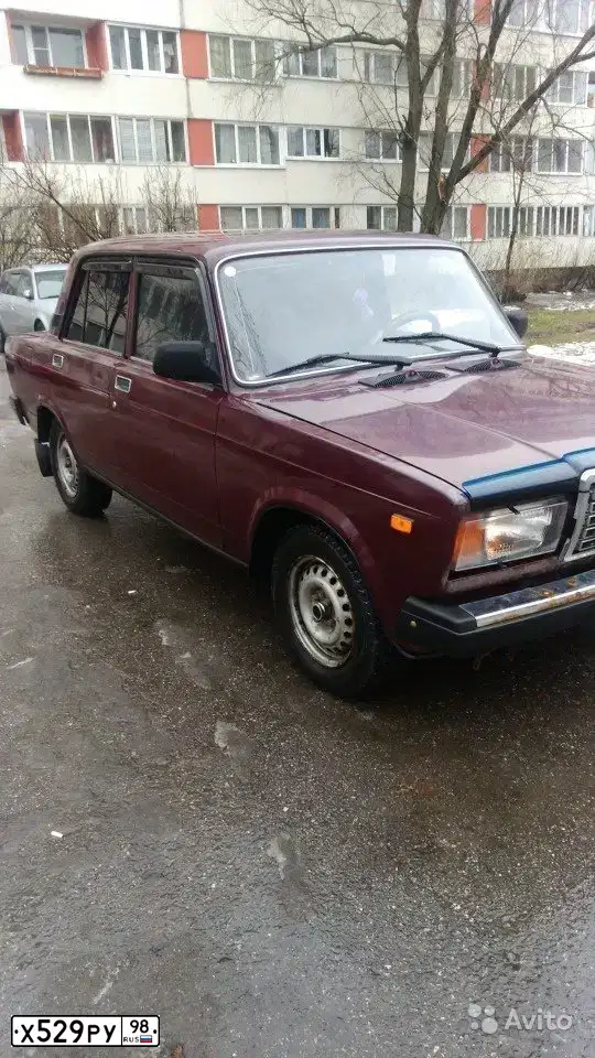 Фото автомобиля LADA 2107, 2006 — госномер Х529РУ98. Цвет: ТЕМНО-ВИШНЕВЫЙ