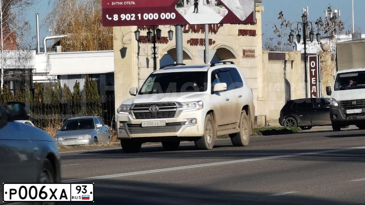 Фото автомобиля BMW X6, 2009 — госномер У155ВА193. Цвет: ТЕМНО-КРАСНЫЙ
