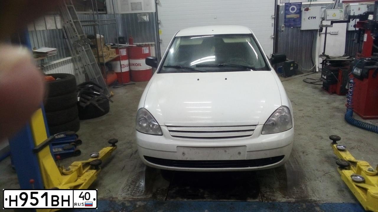 Фото автомобиля LADA 2172 PRIORA, 2011 — госномер Н865ТТ62. Цвет: Белый