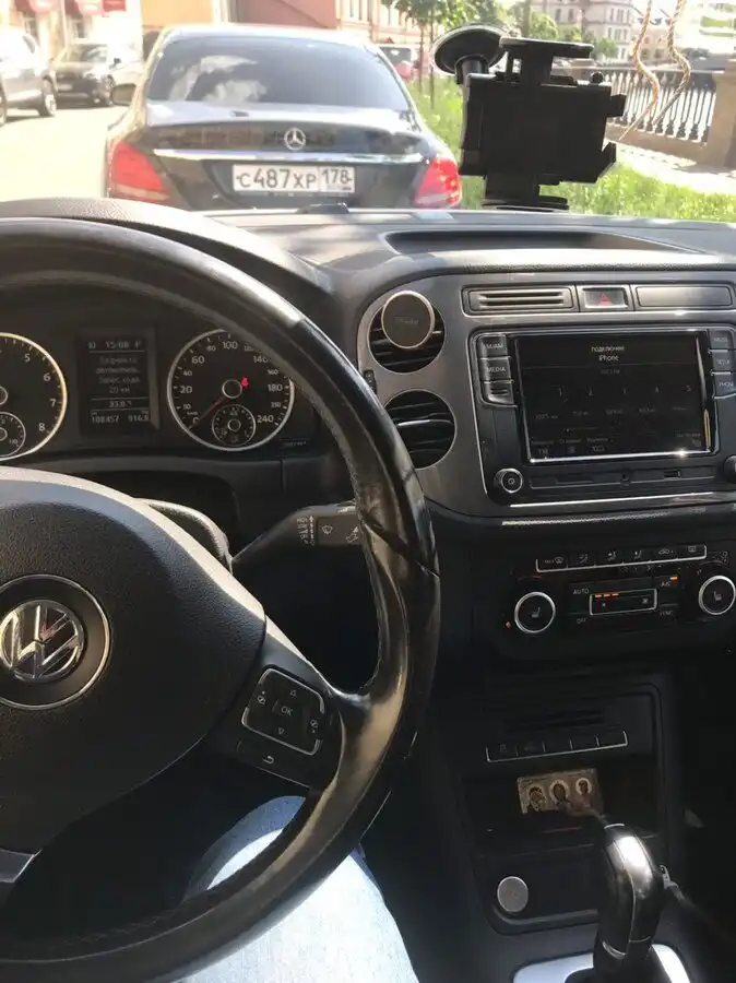 Фото автомобиля MERCEDES C-KLASSE, 2014 — госномер К978МК53. Цвет: ЧЕРНЫЙ