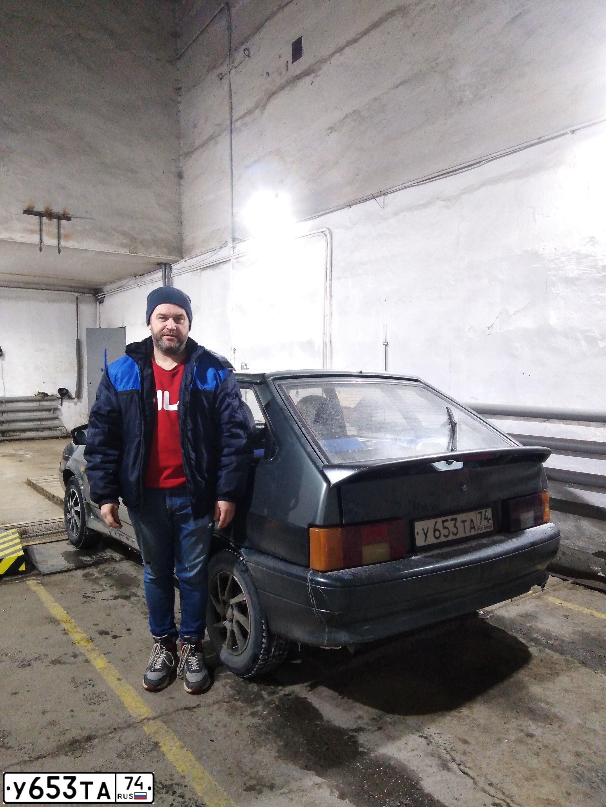 Фото автомобиля LADA 2114 SAMARA, 2004 — госномер У653ТА74. Цвет: СЕРО-ЗЕЛЕНЫЙ