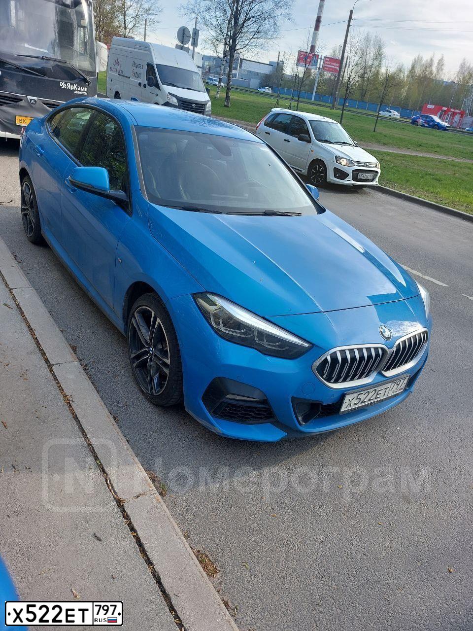 Фото автомобиля BMW 218I, 2021 — госномер Х522ЕТ797. Цвет: синий