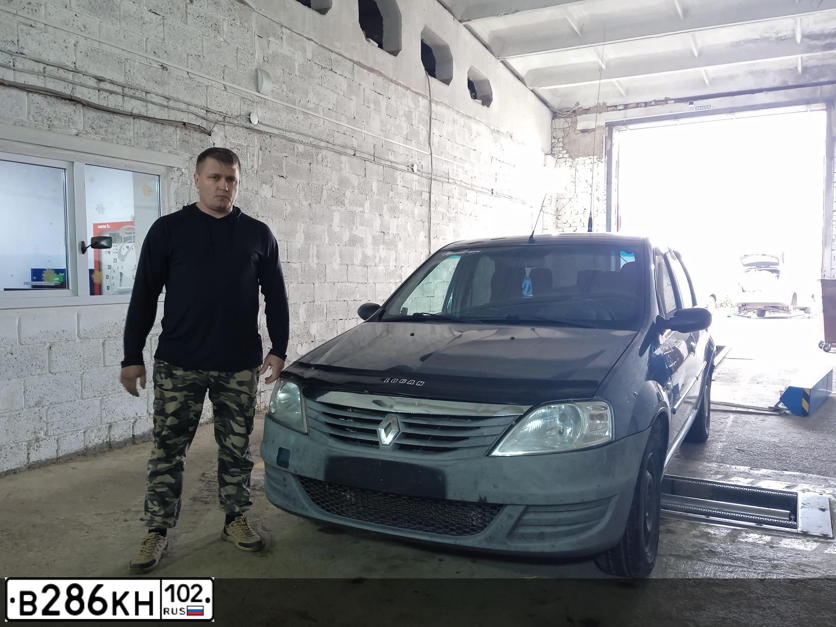 Фото автомобиля РЕНО SR, 2010 — госномер М527УТ702. Цвет: синий