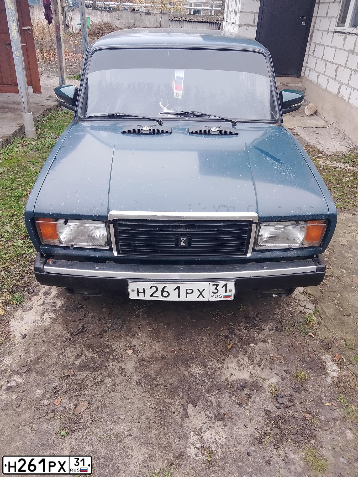 Фото автомобиля LADA 2107 LADA, 2002 — госномер Н261РХ31. Цвет: Сине-зеленый
