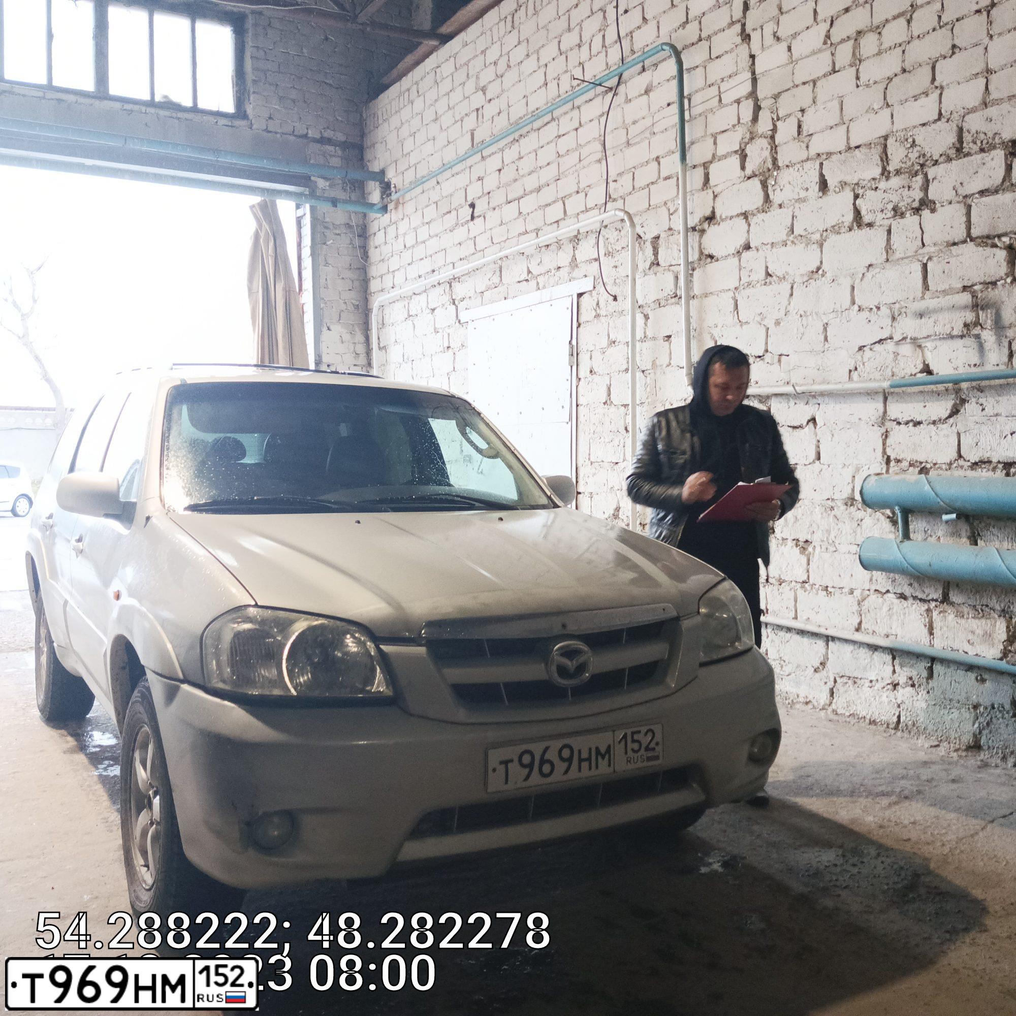 Фото автомобиля MAZDA TRIBUTE, 2004 — госномер Т969НМ152. Цвет: СЕРЕБРИСТЫЙ