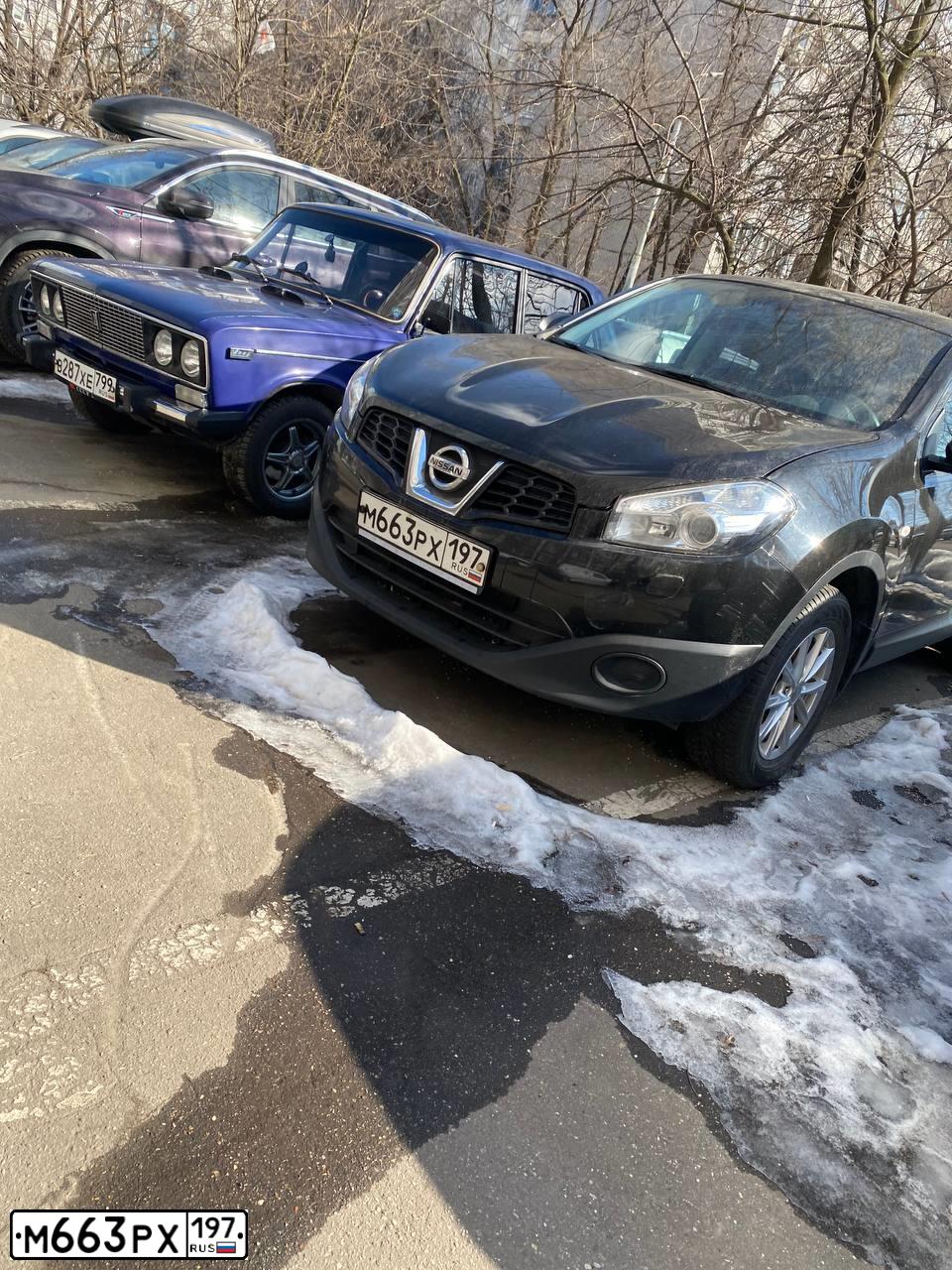 Фото автомобиля NISSAN QASHQAI, 2011 — госномер М663РХ197. Цвет: ЧЕРНЫЙ