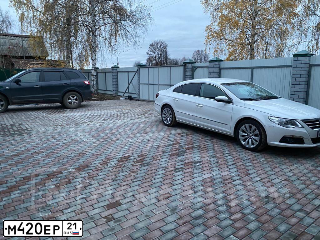 Фото автомобиля VOLKSWAGEN PASSAT, 2011 — госномер М375НМ21. Цвет: Белый
