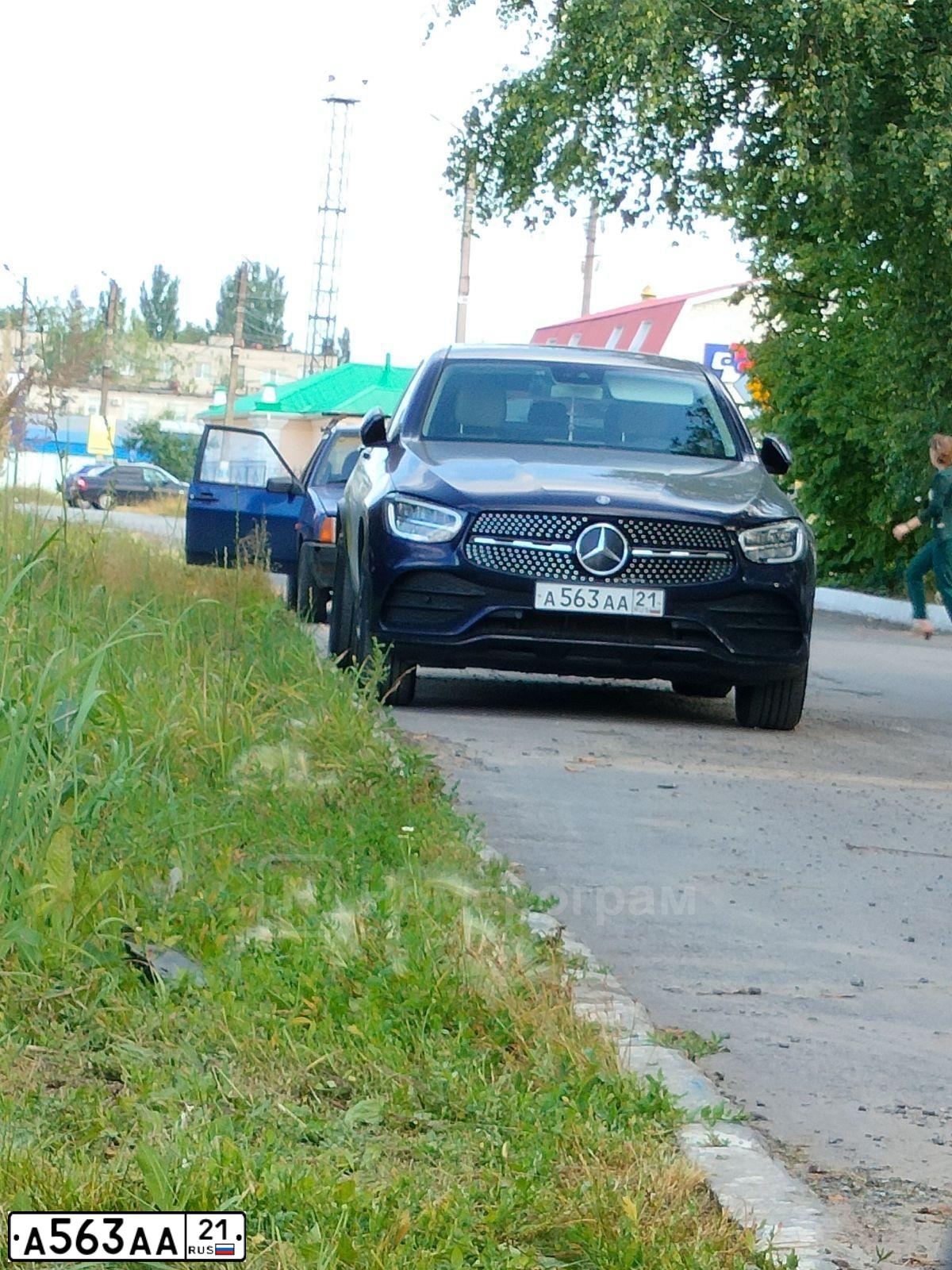 Фото автомобиля TOYOTA RAV4, 2010 — госномер А563АА21. Цвет: БРОНЗОВЫЙ