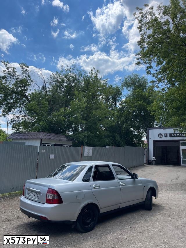 Фото автомобиля LADA 2170 PRIORA, 2008 — госномер Х573РУ56. Цвет: СВЕТЛО-СЕРЕБРИСТЫЙ МЕТАЛЛ