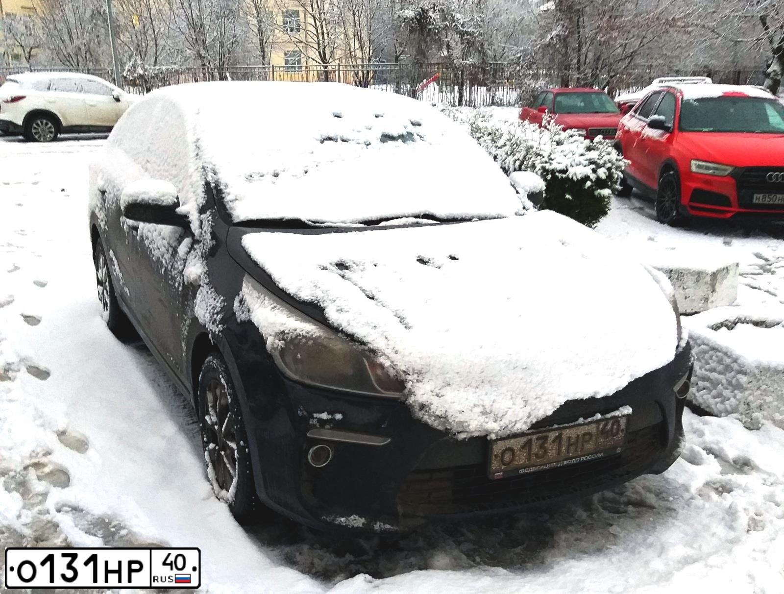 Фото автомобиля KIA RIO, 2018 — госномер М812КН790. Цвет: ЧЕРНЫЙ