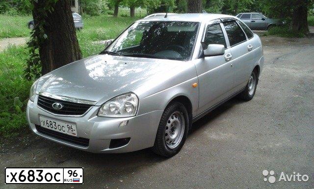 Фото автомобиля LADA 2172 PRIORA, 2010 — госномер Х683ОС96. Цвет: СВЕТЛО-СЕРЕБРИСТЫЙ