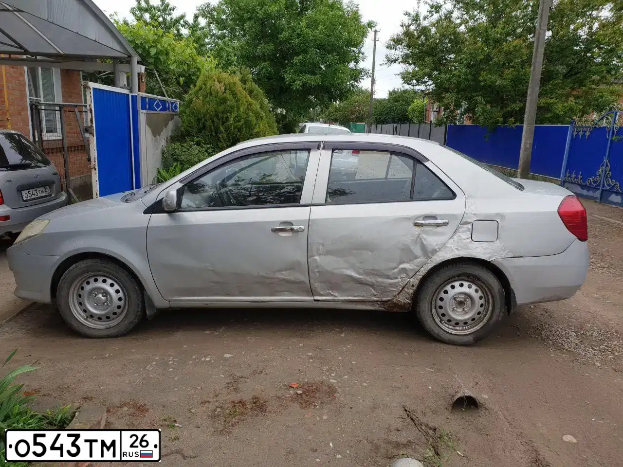 Фото автомобиля LADA 1117 KALINA, 2011 — госномер О543ТМ26. Цвет: серебристый
