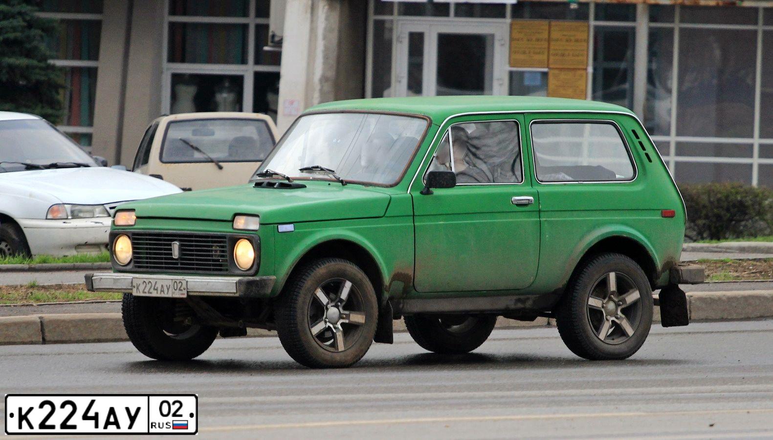 Фото автомобиля LADA 2121 NIVA, 1983 — госномер К224АУ02. Цвет: ЗЕЛЕНЫЙ