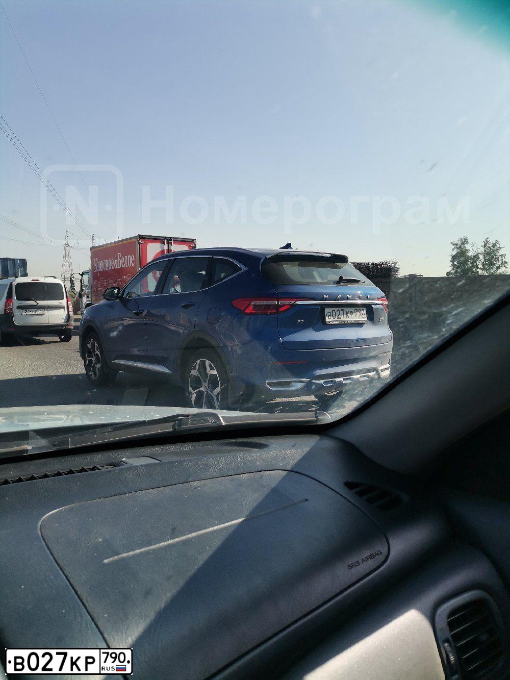 Фото автомобиля HAVAL F7, 2021 — госномер Е693ВЕ550