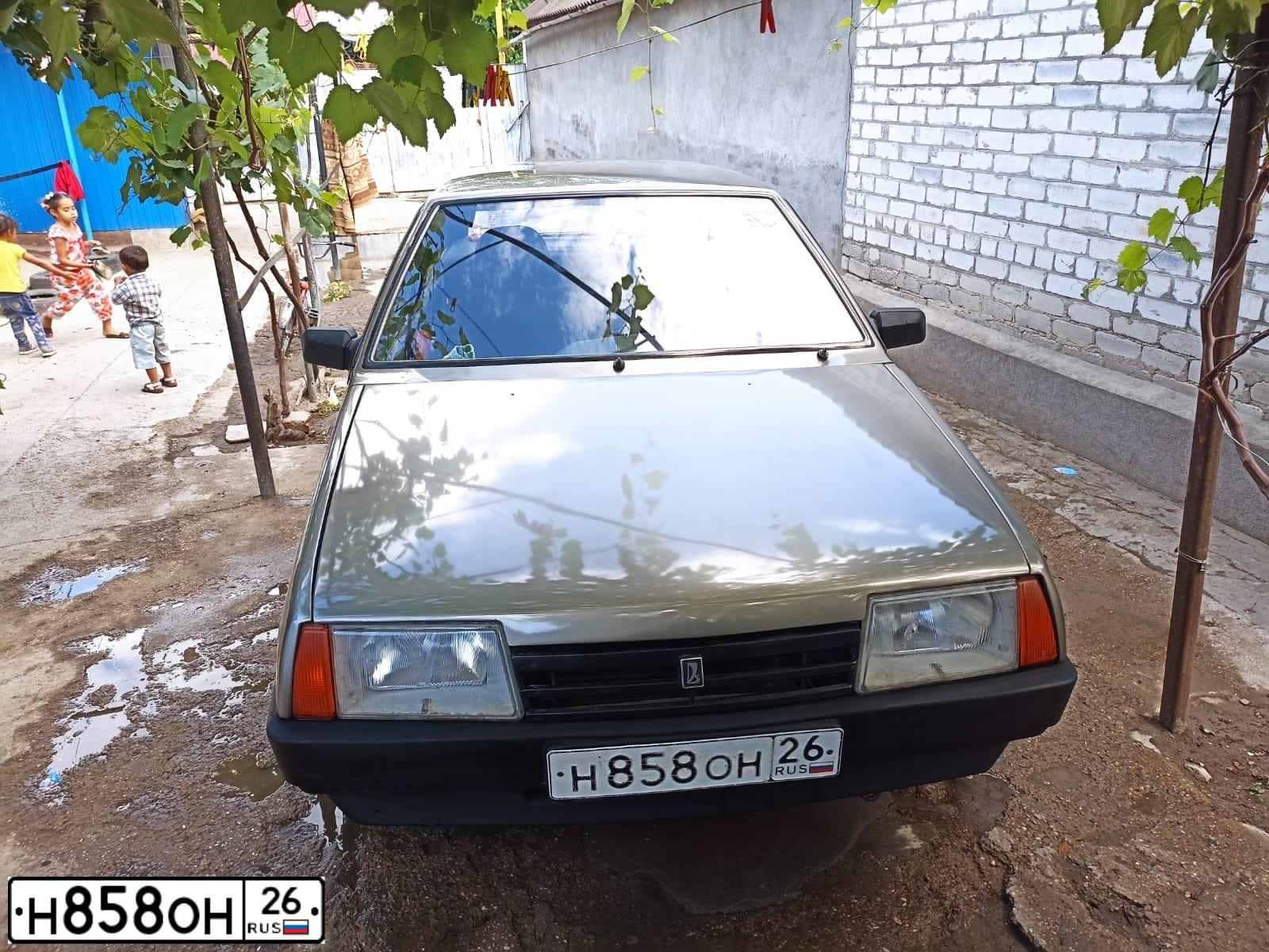 Фото автомобиля LADA 2109 SAMARA, 2001 — госномер Н858ОН26. Цвет: ЗЕЛЕНЫЙ