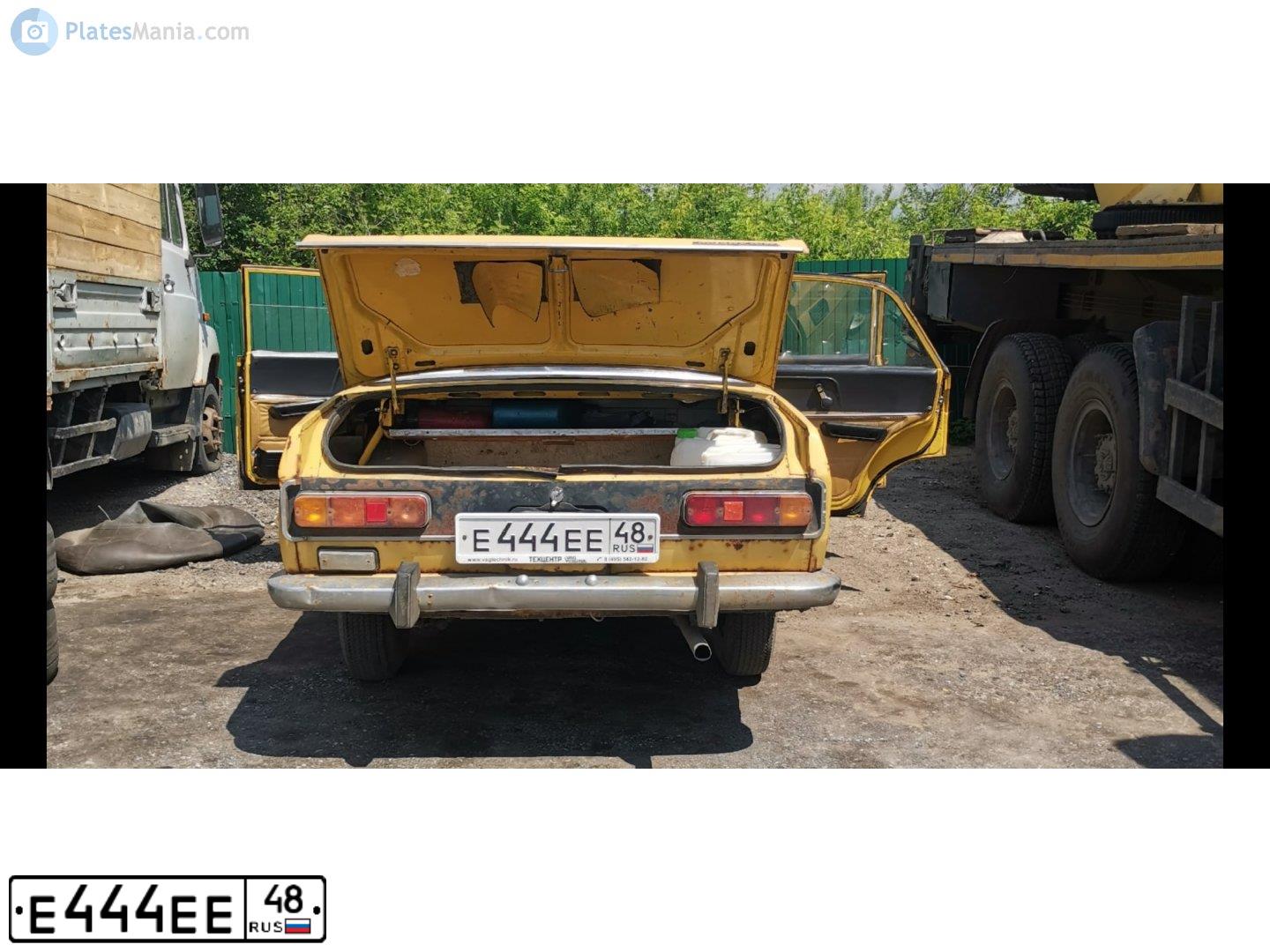 Фото автомобиля LADA 2114 SAMARA, 2008 — госномер Е444ЕЕ48. Цвет: ГРАФИТ