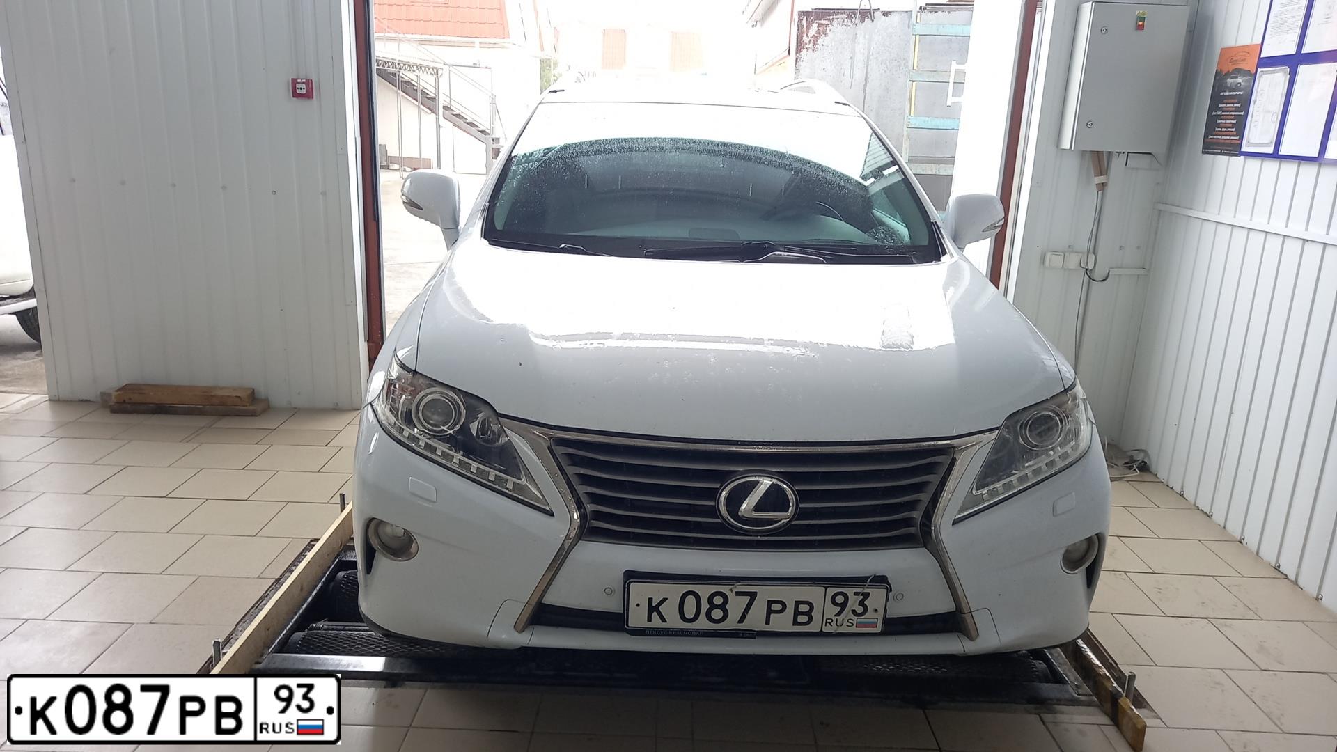 Фото автомобиля LEXUS RX, 2012 — госномер Н511ТН82. Цвет: БЕЛЫЙ