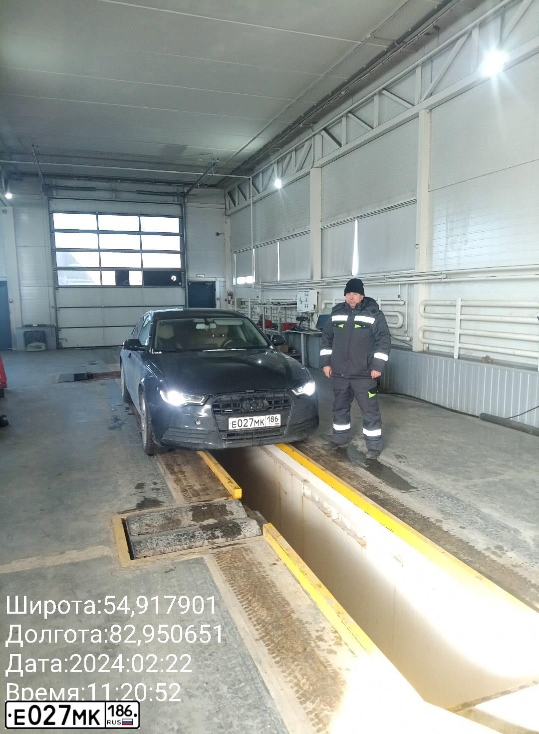 Фото автомобиля AUDI A6, 2011 — госномер Р577ХУ154