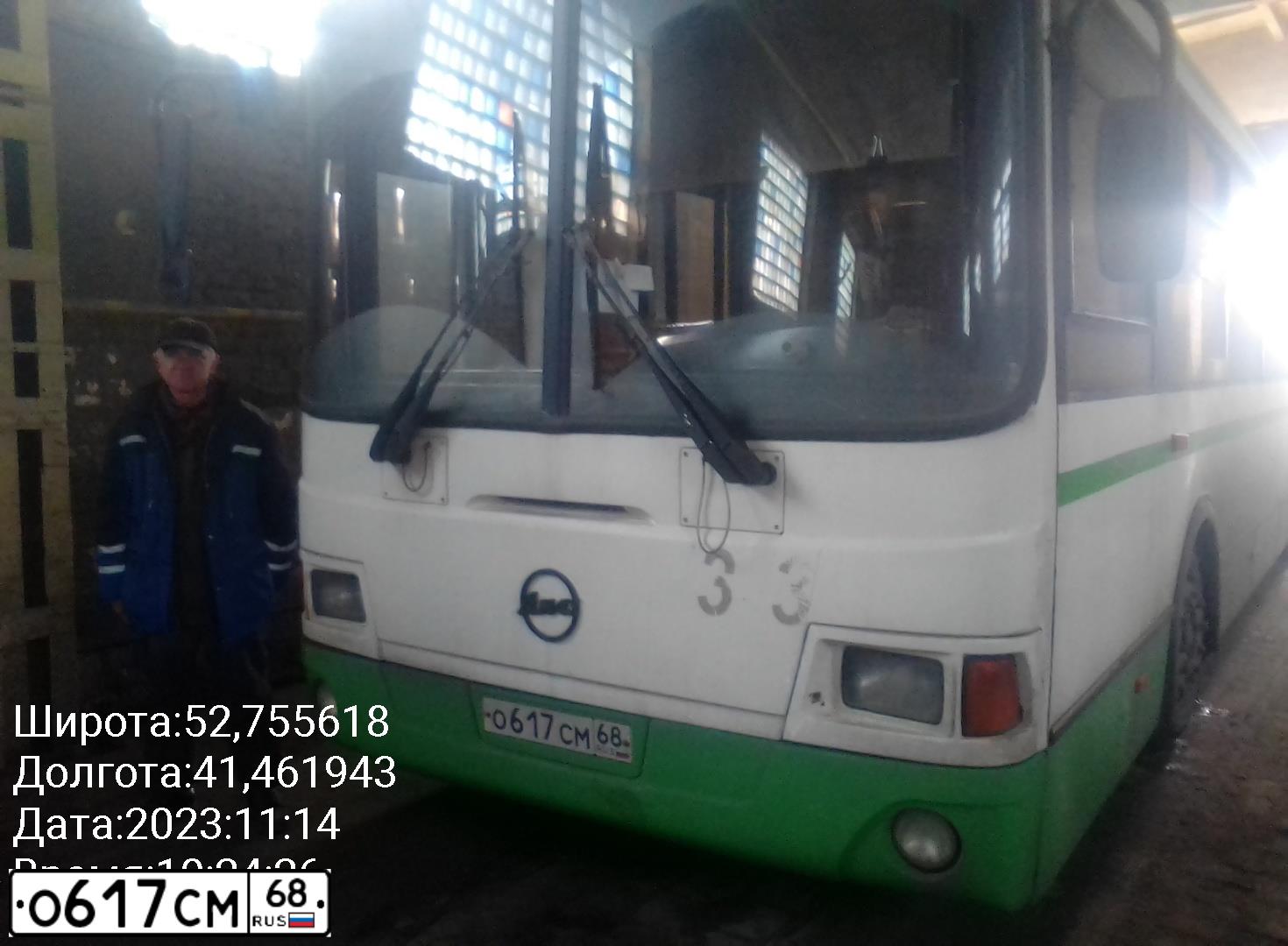 Фото автомобиля LIAZ 5293, 2012 — госномер О617СМ68. Цвет: белый зеленый