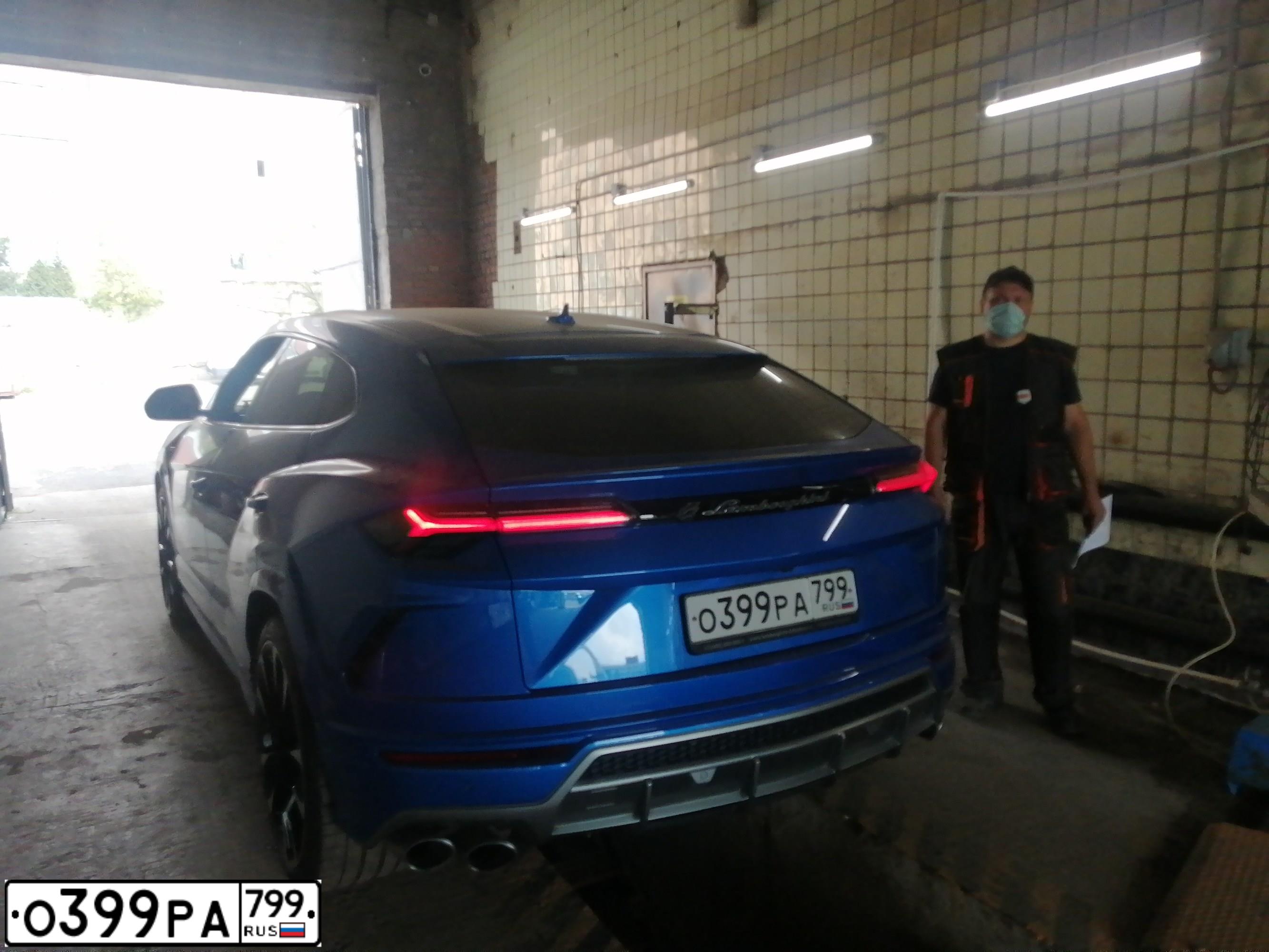Фото автомобиля LAMBORGHINI I URUS, 2019 — госномер К111КК58. Цвет: синий
