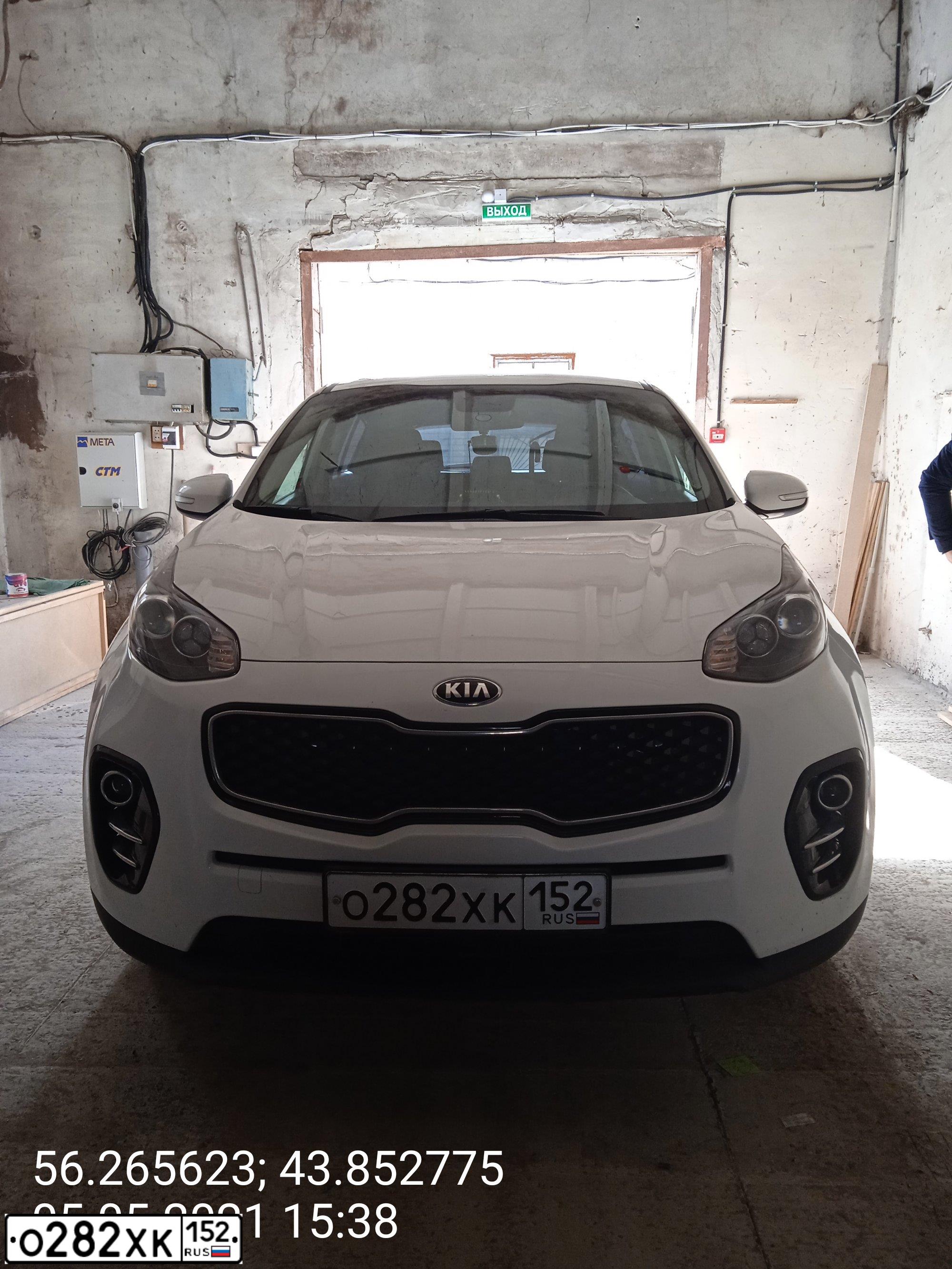 Фото автомобиля KIA SPORTAGE, 2017 — госномер Т233ОХ152. Цвет: Белый