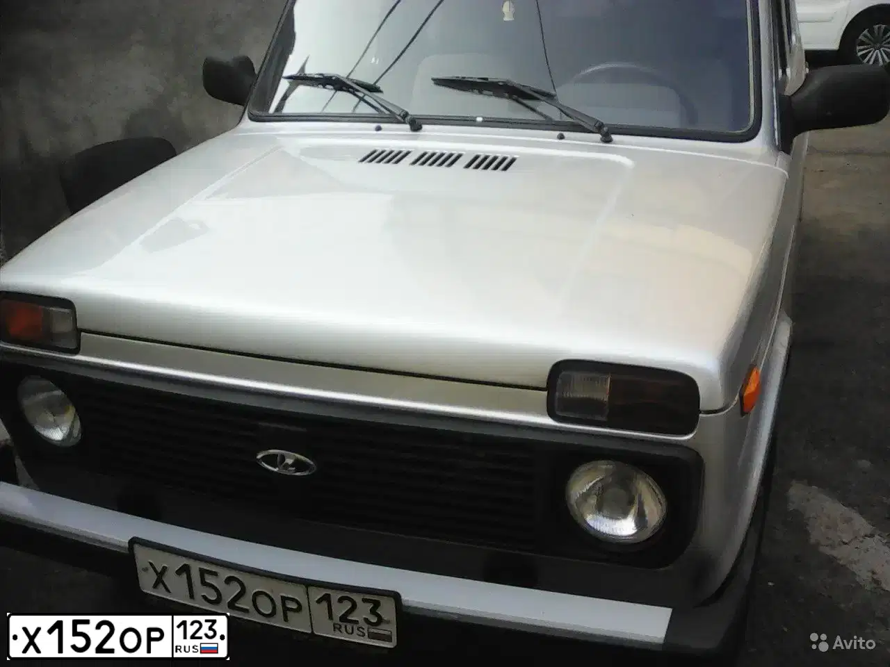Фото автомобиля LADA 2131 NIVA, 2014 — госномер Х152ОР123. Цвет: СВЕТЛО-СЕРЕБРИСТЫЙ МЕТАЛЛ