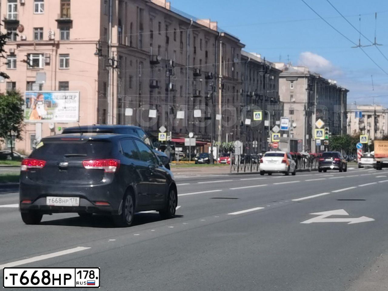 Фото автомобиля KIA RIO, 2015 — госномер Н158СТ198. Цвет: ЧЕРНЫЙ
