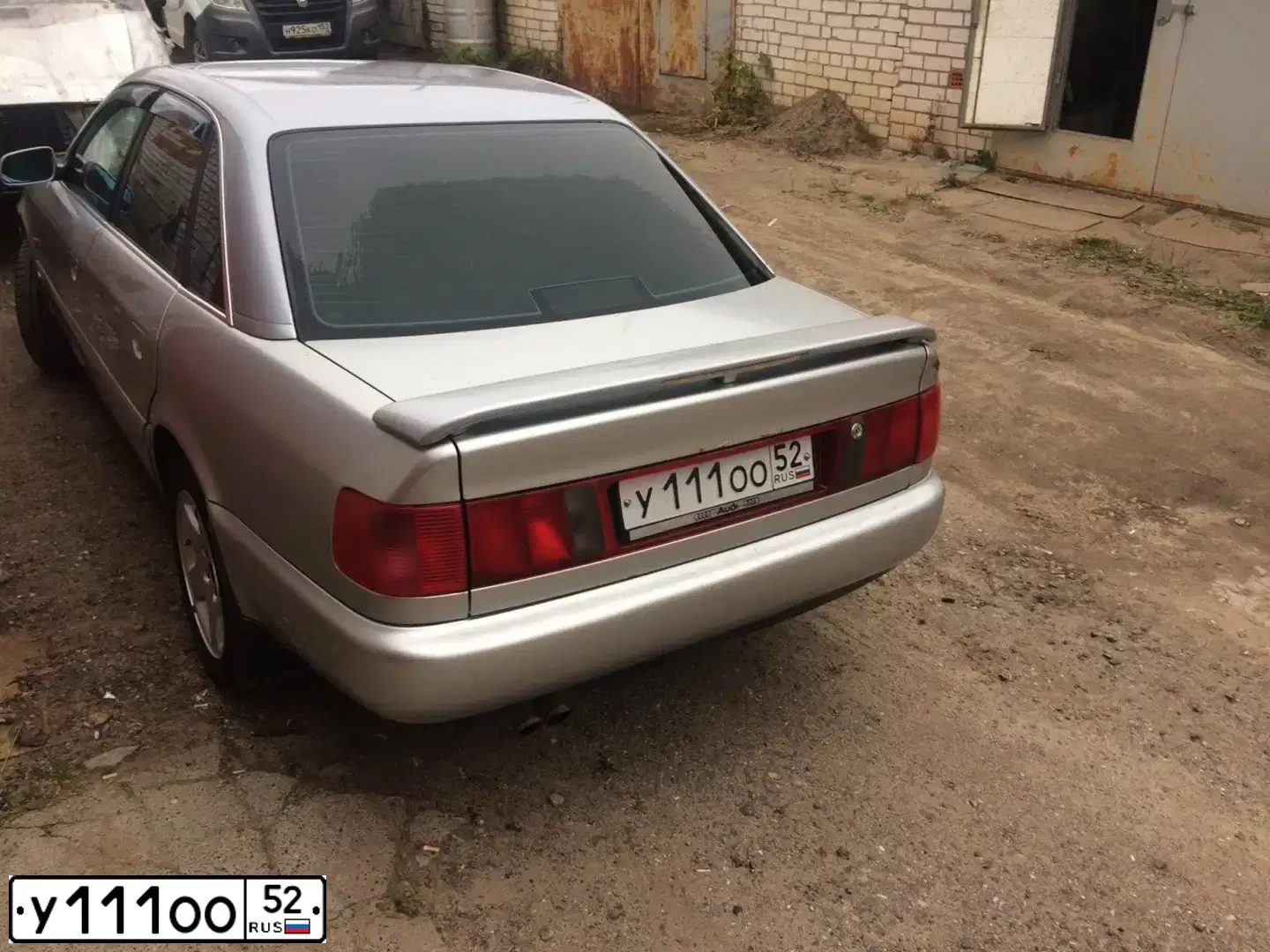 Фото автомобиля CITROEN C5, 2005 — госномер У444ОО52. Цвет: ТЕМНО-КОРИЧНЕВЫЙ