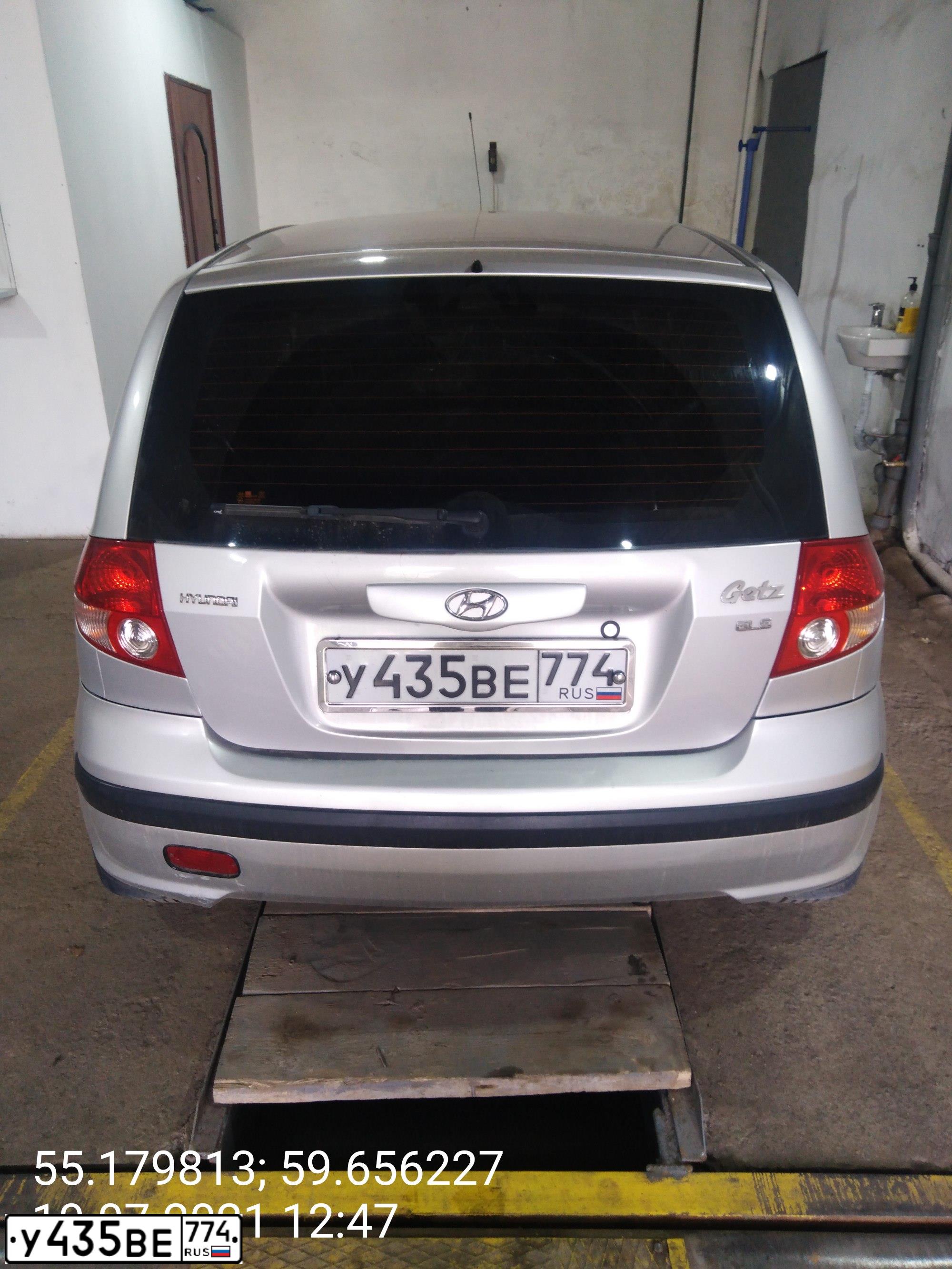 Фото автомобиля HYUNDAI GETZ, 2005 — госномер Н040ТХ74. Цвет: СЕРЕБРИСТЫЙ