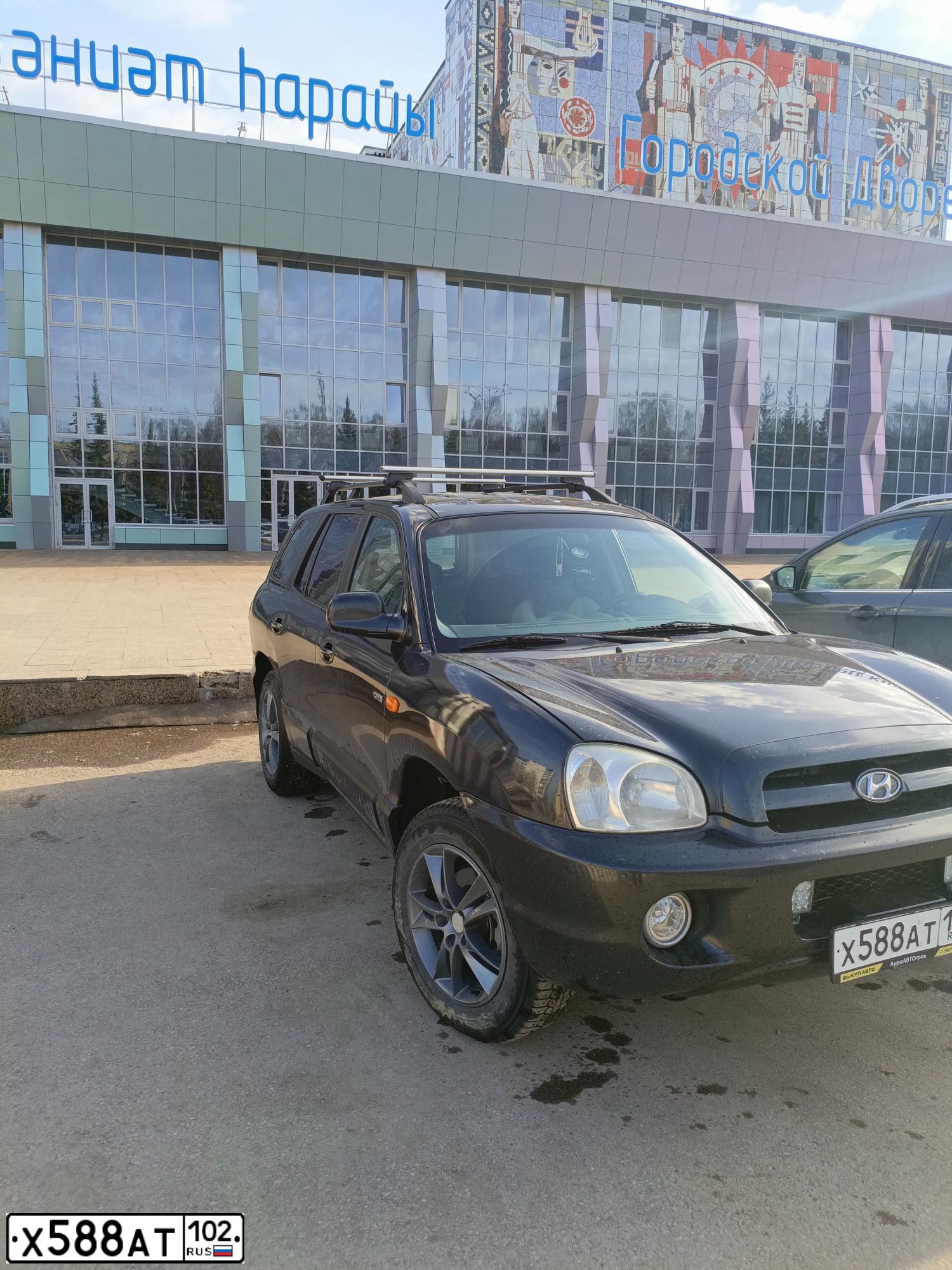 Фото автомобиля LADA 2111 LADA, 2005 — госномер Х588АТ02. Цвет: Светло-Серебристый металлик