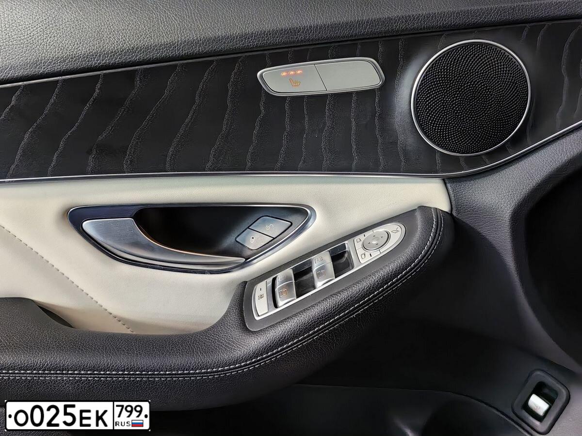 Фото автомобиля MERCEDES C-KLASSE, 2017 — госномер С292РЕ797. Цвет: синий