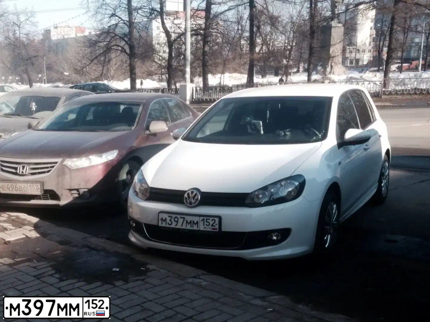 Фото автомобиля VOLKSWAGEN GOLF, 2012 — госномер М397ММ152. Цвет: Белый