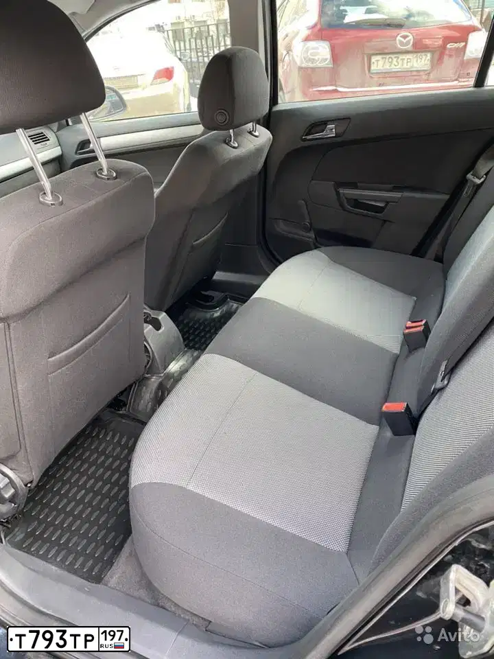 Фото автомобиля MAZDA CX-7, 2011 — госномер Т793ТР197. Цвет: КРАСНЫЙ