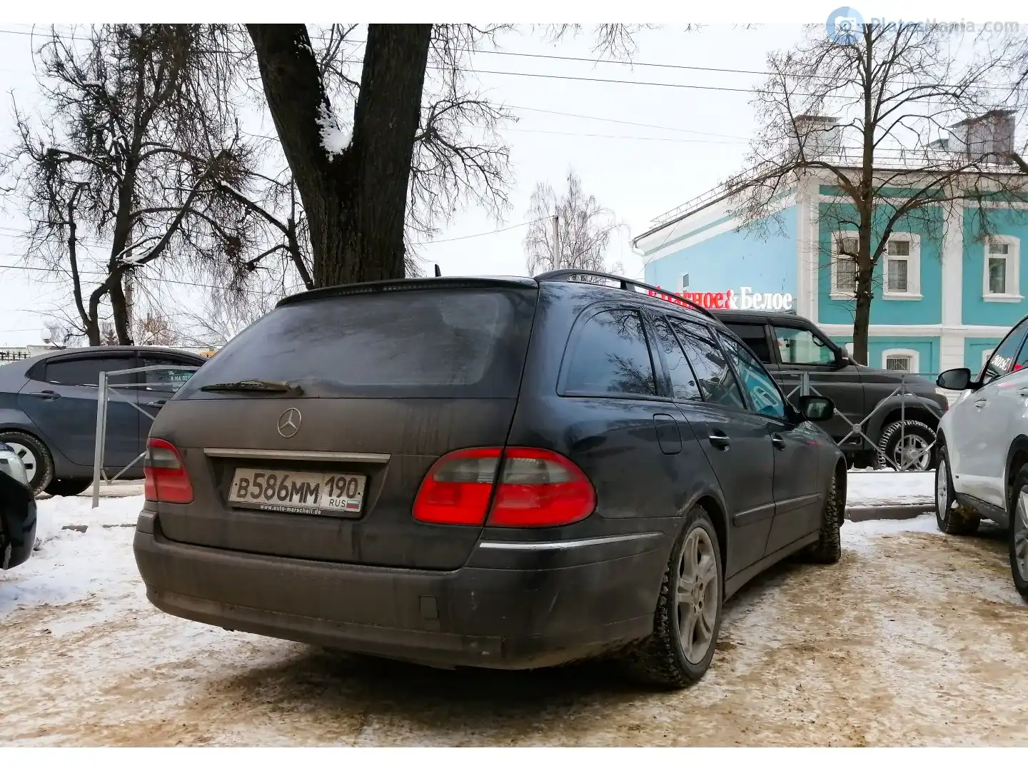Фото автомобиля MERCEDES E-KLASSE, 2008 — госномер В586ММ190. Цвет: ЧЕРНЫЙ