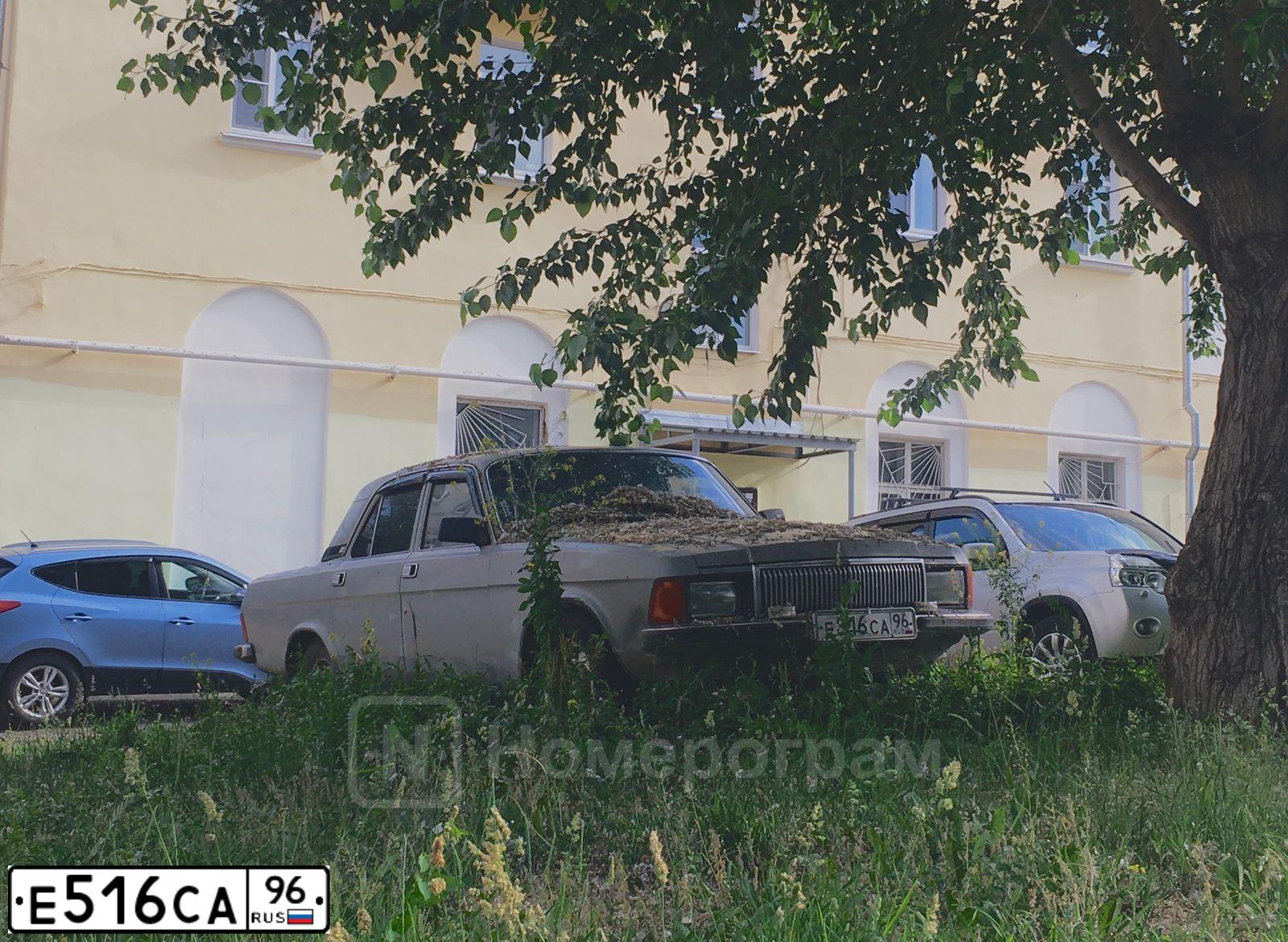 Фото автомобиля LADA 2115 SAMARA, 2007 — госномер Е516СА96. Цвет: СВЕТЛО-СЕРЫЙ