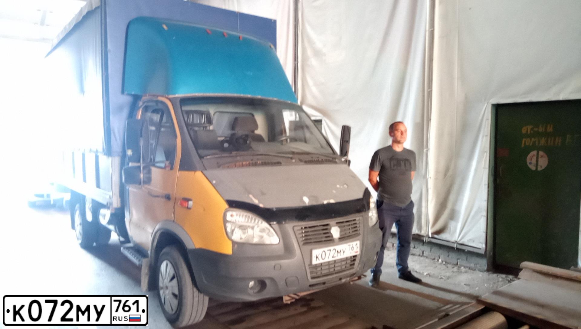 Фото автомобиля GAZ Z 3221 GAZEL, 2006 — госномер М171УВ161. Цвет: ЖЁЛТЫЙ